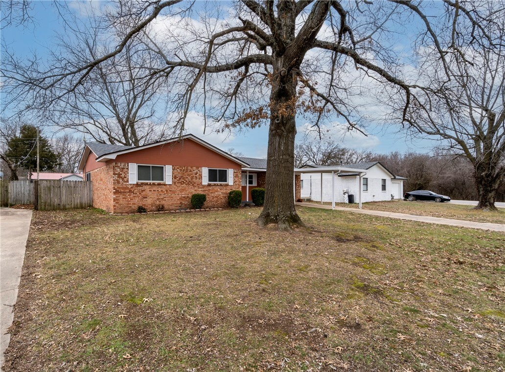 Property Photo:  2436 W Alpine Circle  AR 72761 