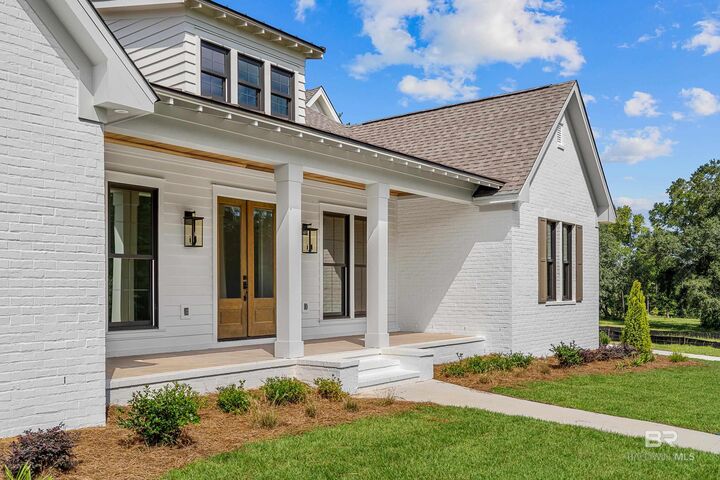 Property Photo:  209 Mount Pleasant Boulevard  AL 36532 