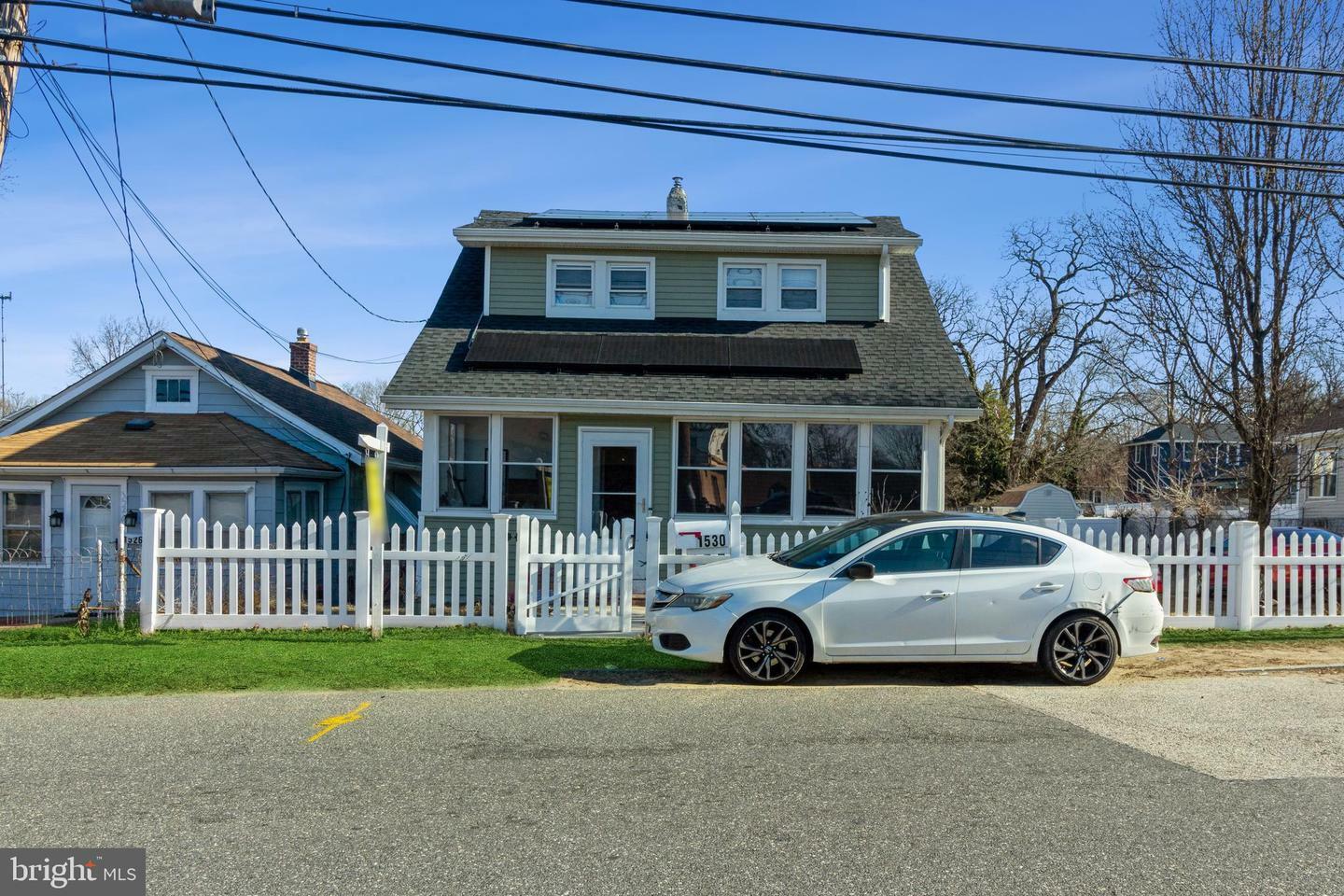 Property Photo:  1530 Derousse Avenue  NJ 08110 