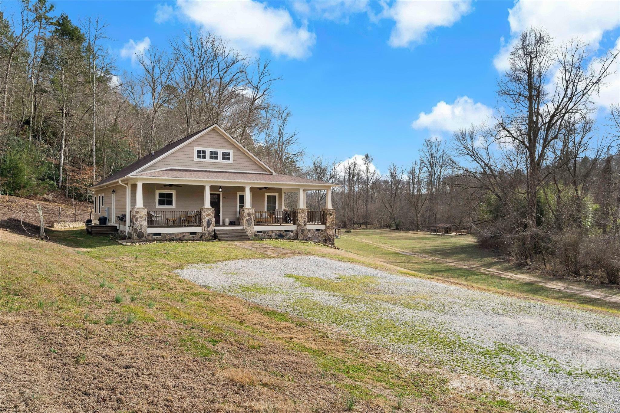 Property Photo:  192 Mountain View Road  NC 28752 