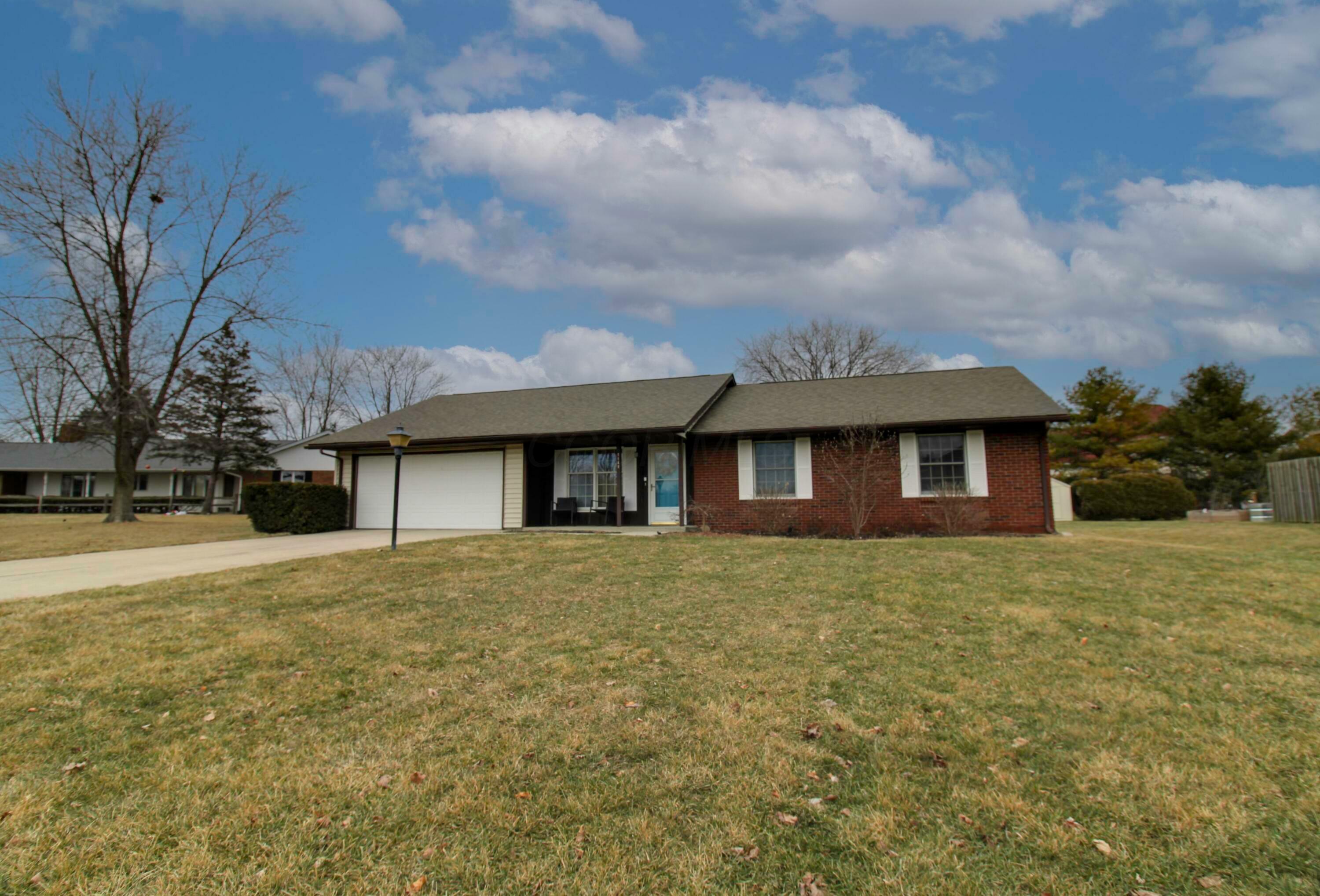 Property Photo: 1140 Blois Drive OH 43302
