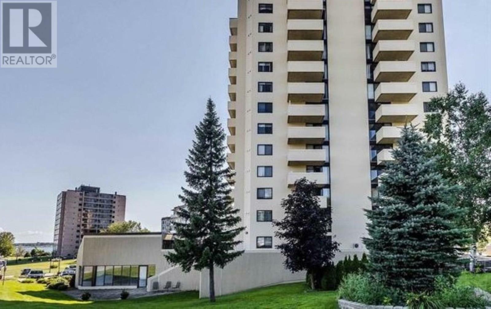 Property Photo:  1139 Queen St # 1303  ON P6A 6K5 