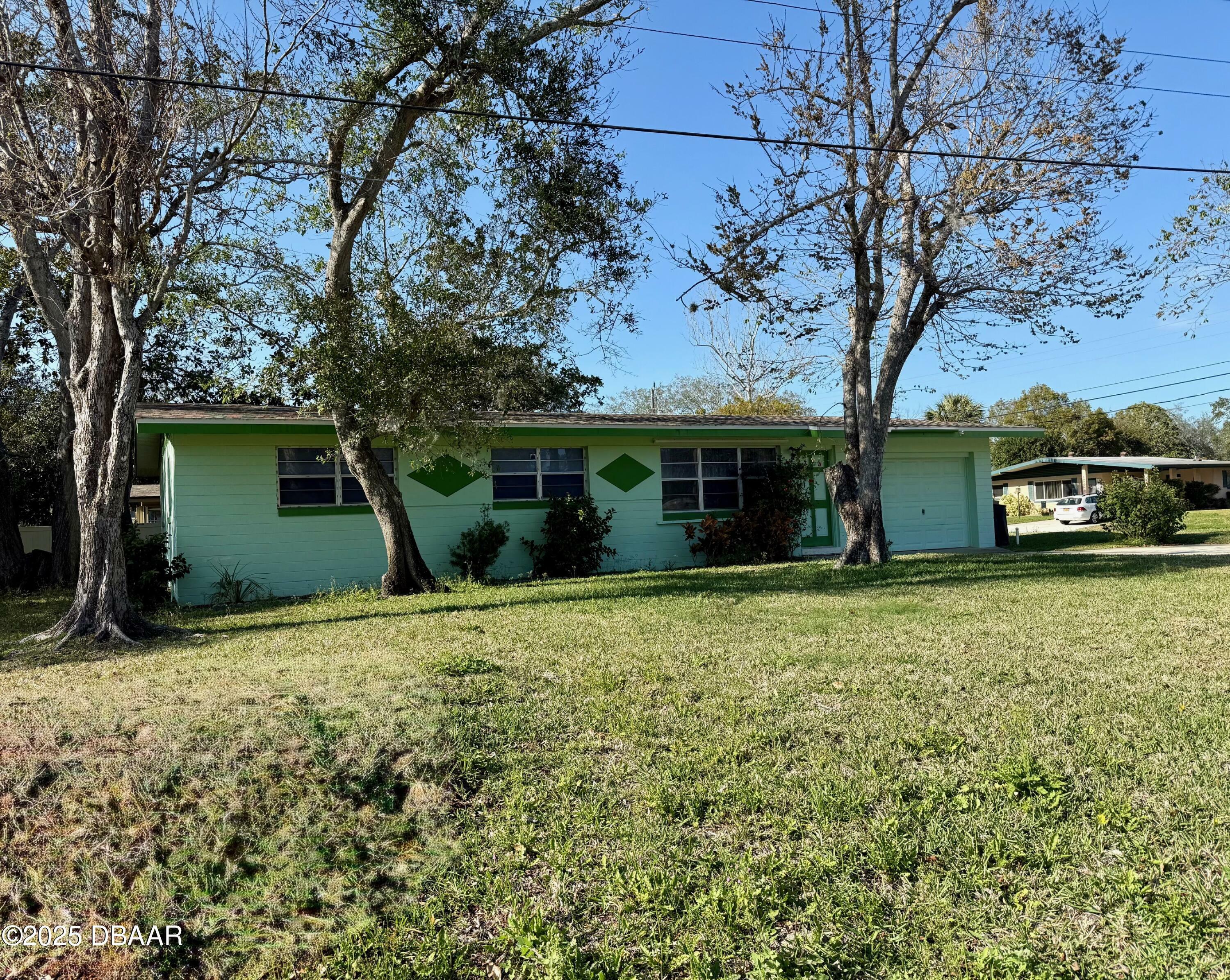 Property Photo:  328 Acacia Drive  FL 32127 