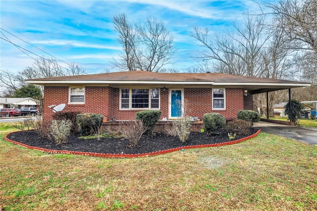 Property Photo:  900 E May Street  GA 30701 