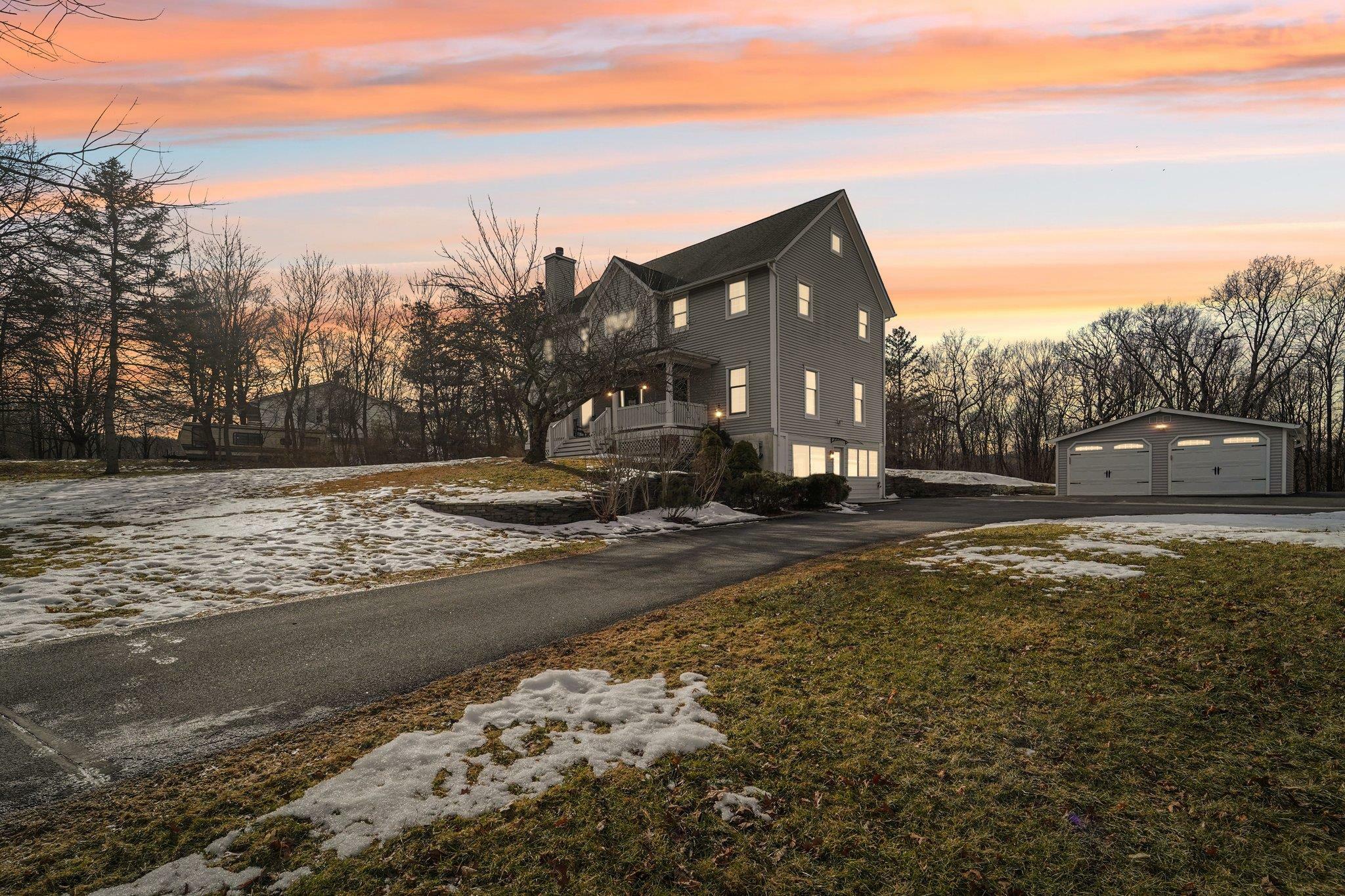 Property Photo:  16 Fort Hill Road  NY 10924 