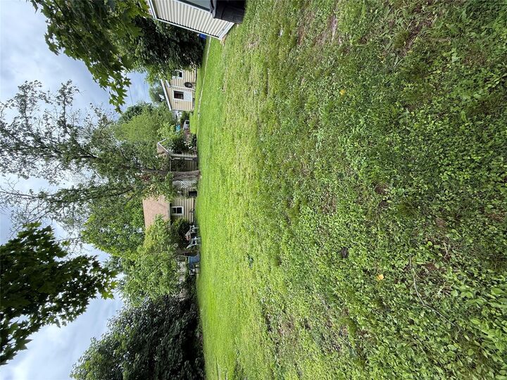 Property Photo:  9 Ashburton Road 7  NY 10512 