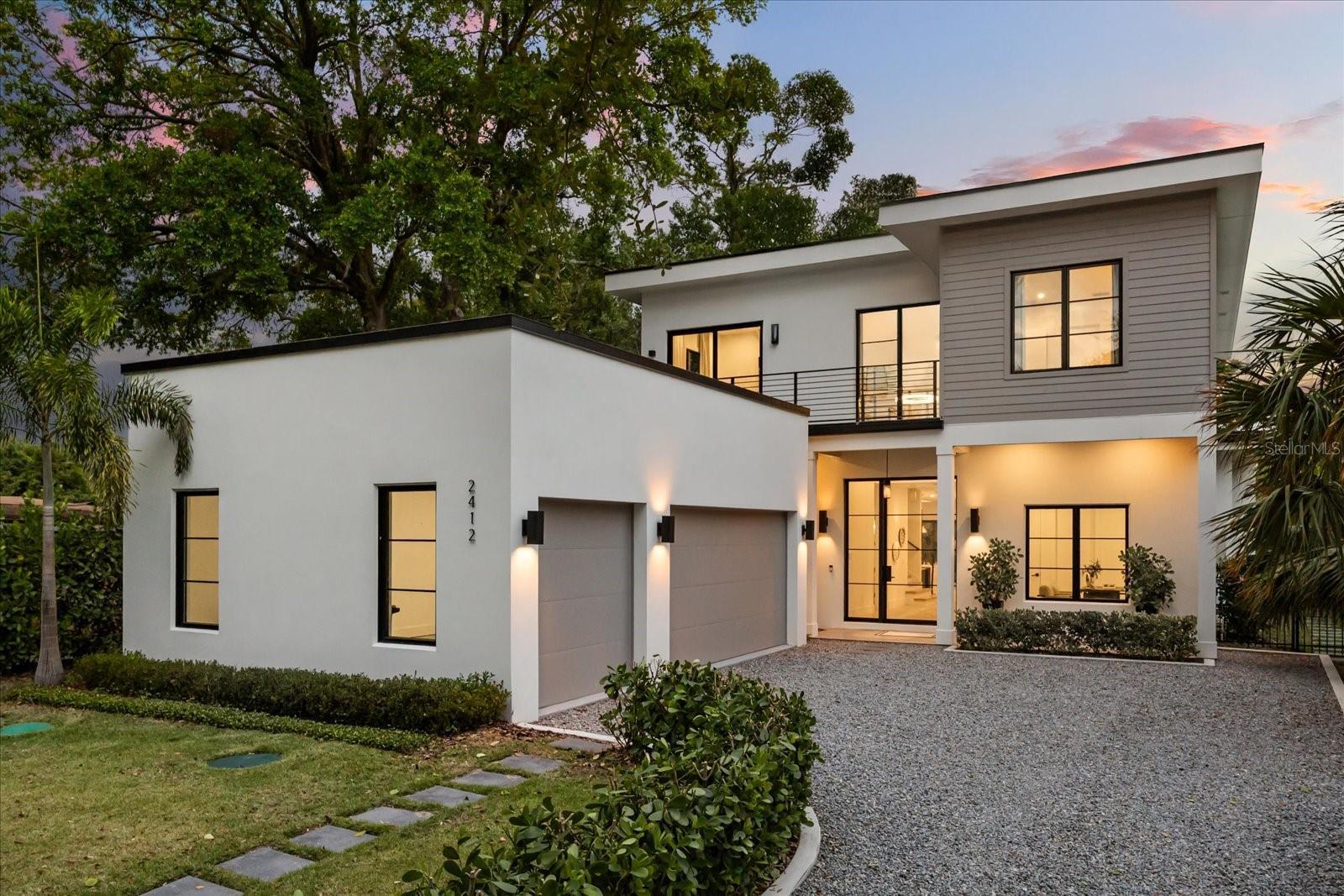 Property Photo: 2412 Chantilly Avenue FL 32789