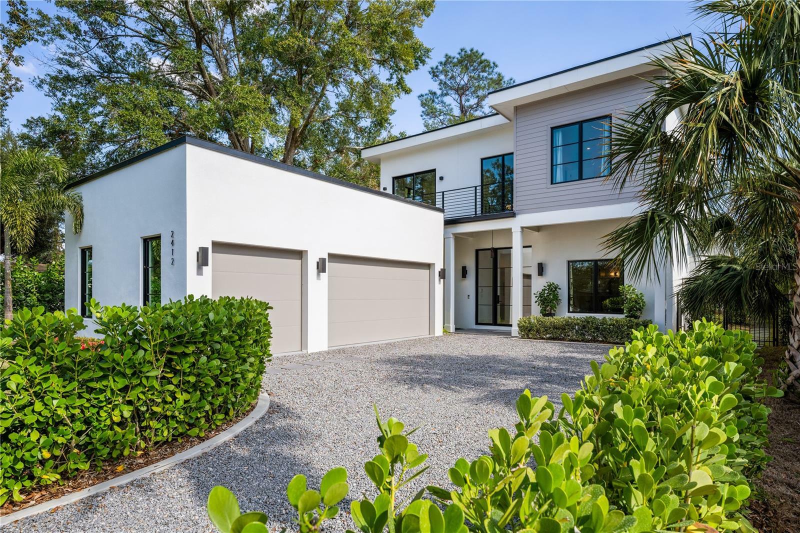 Property Photo:  2412 Chantilly Avenue  FL 32789 