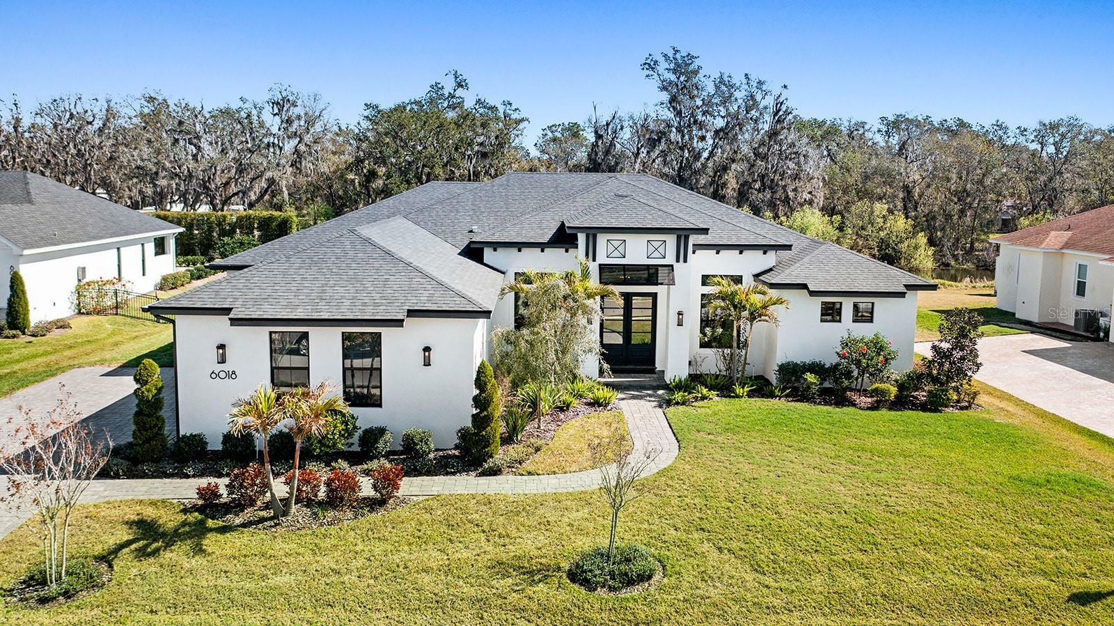 Property Photo:  6018 Abbey Oaks Drive  FL 33811 