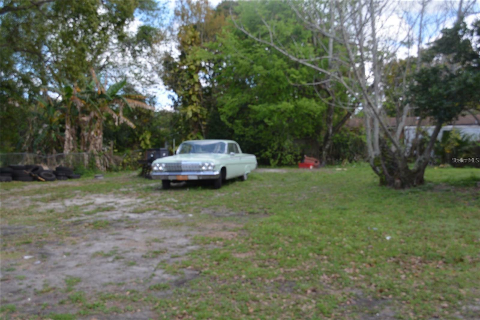Property Photo: 0 Dixie Avenue Avenue FL 32771