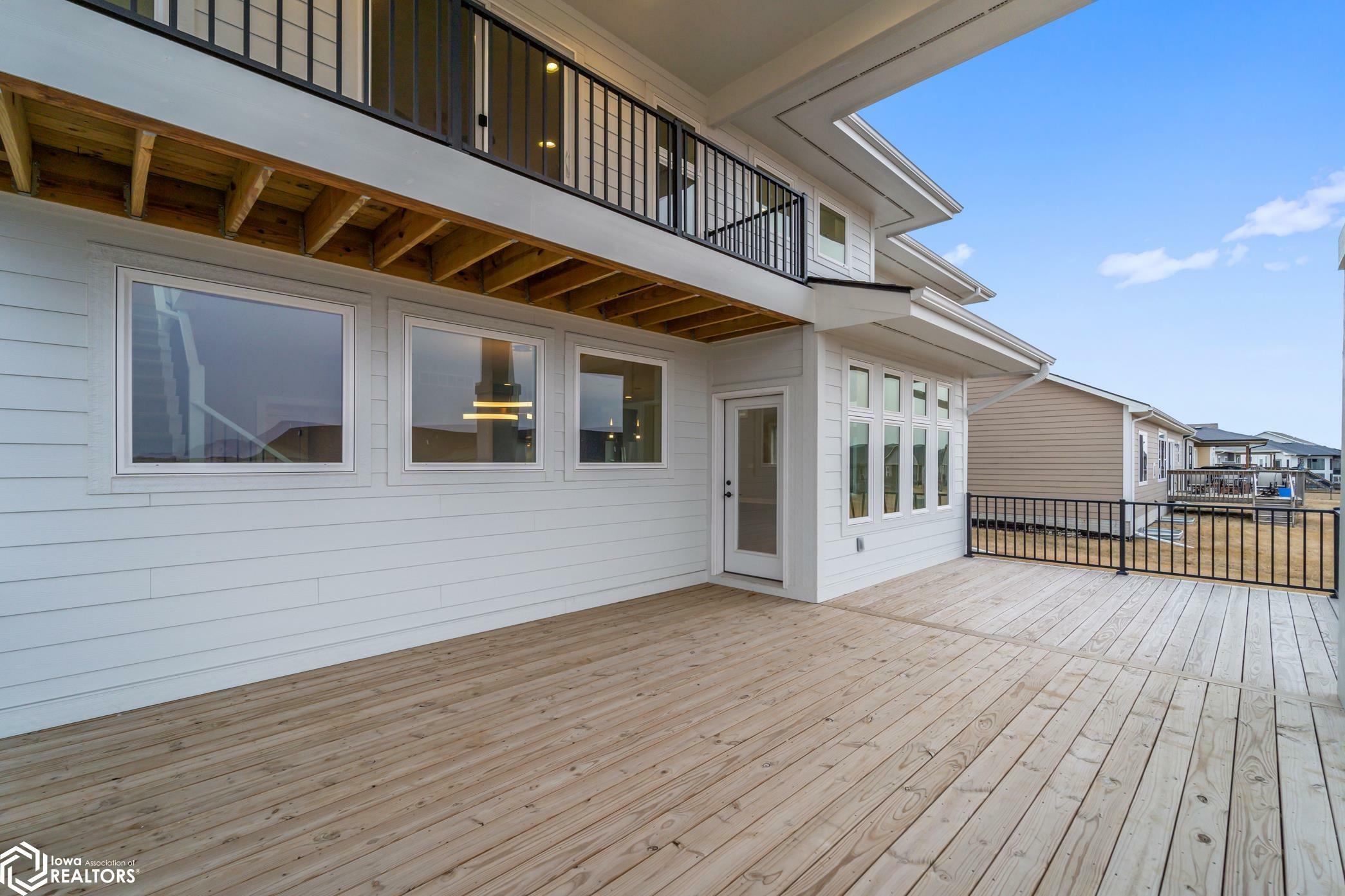 Property Photo: 294 S 91st Street IA 50266