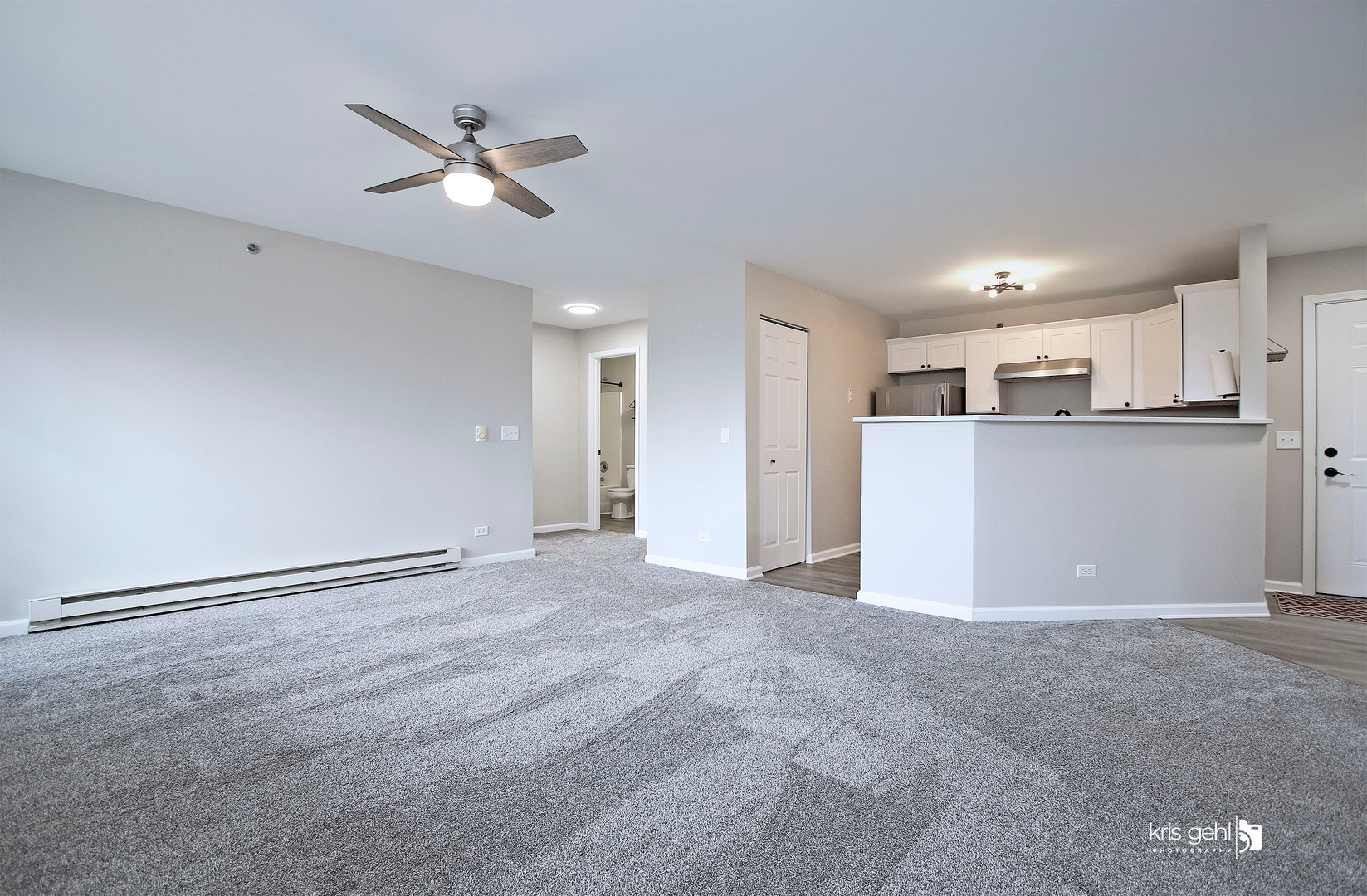 Property Photo:  350 Cunat Boulevard 2C  IL 60071 