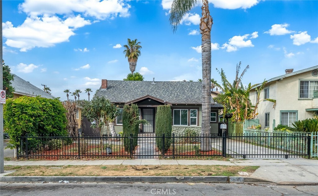 Property Photo: 655 E Pasadena Street CA 91767