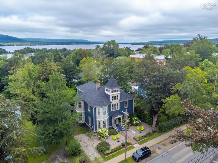 Property Photo: 548 St George Street NS B0S 1A0
