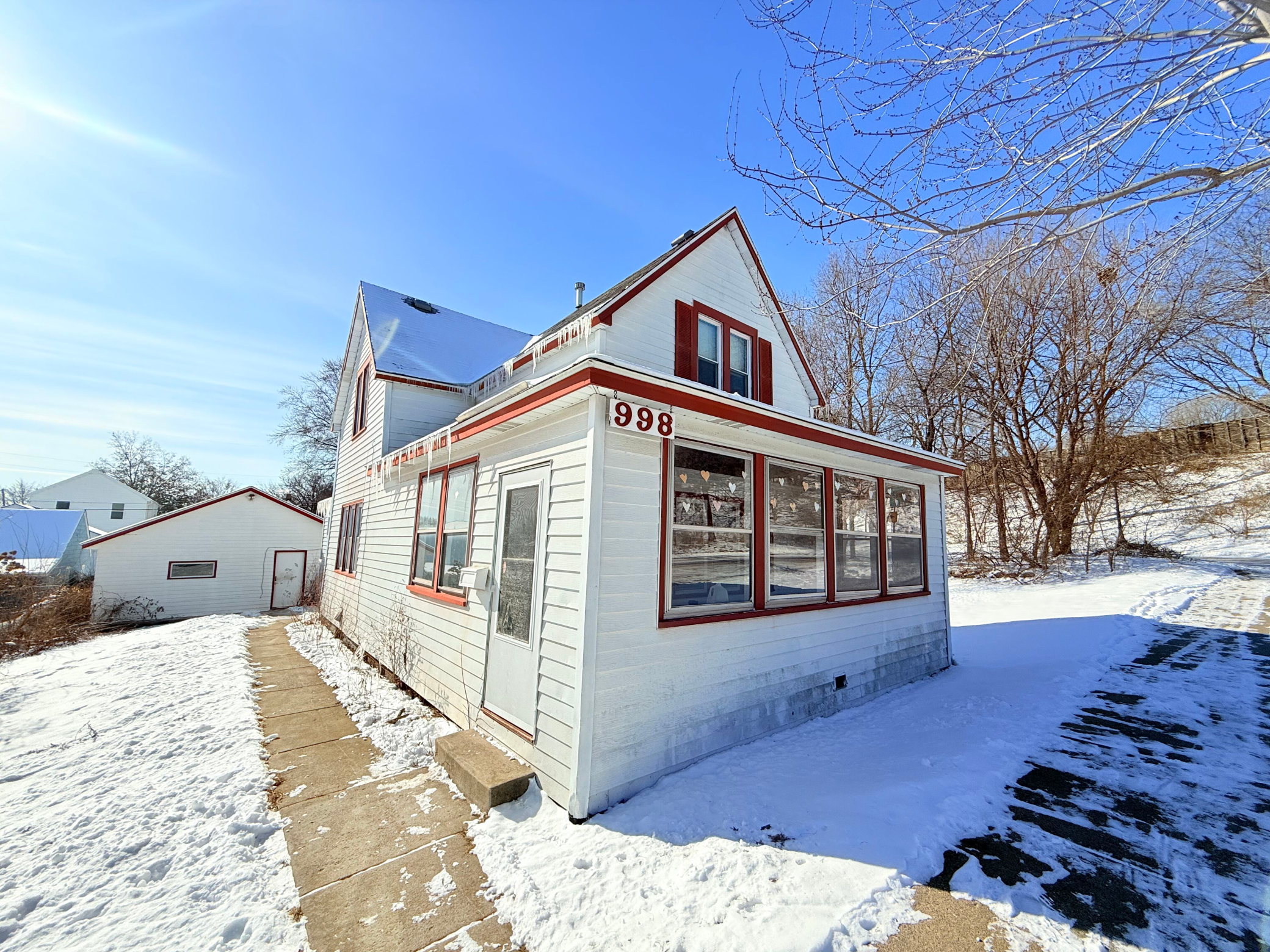 Property Photo:  998 Palace Avenue  MN 55102 