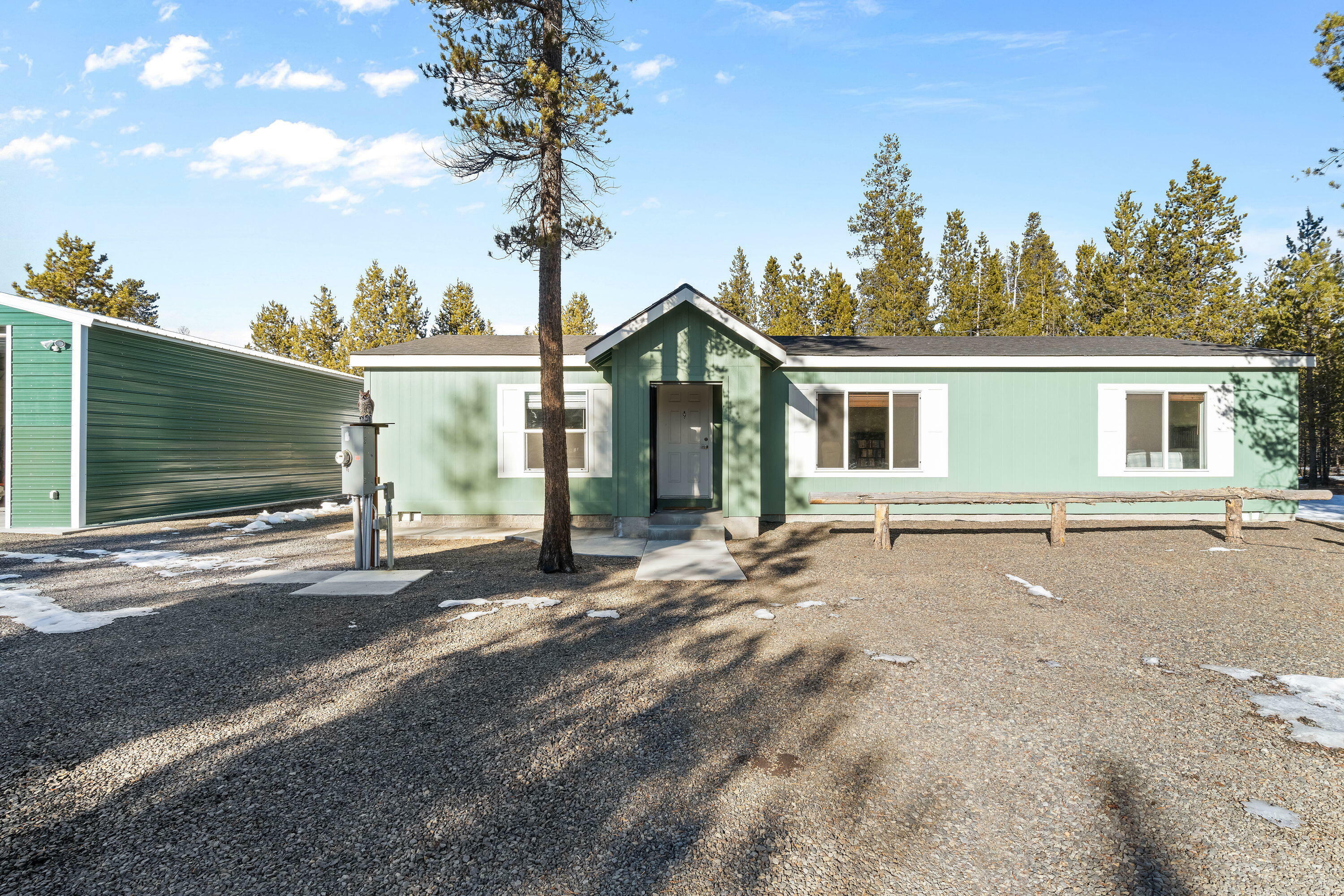 Property Photo:  12411 Larchwood Drive  OR 97739 