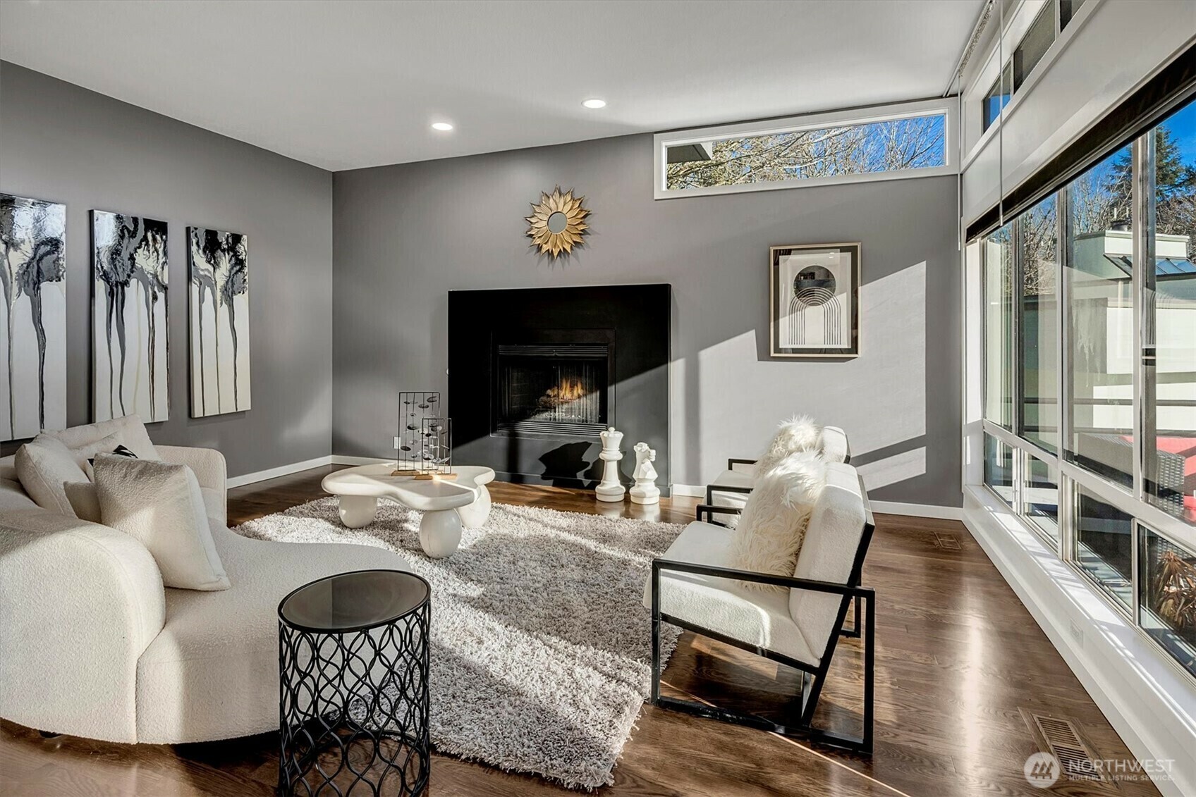 Property Photo: 4560 NE 89th Street WA 98115