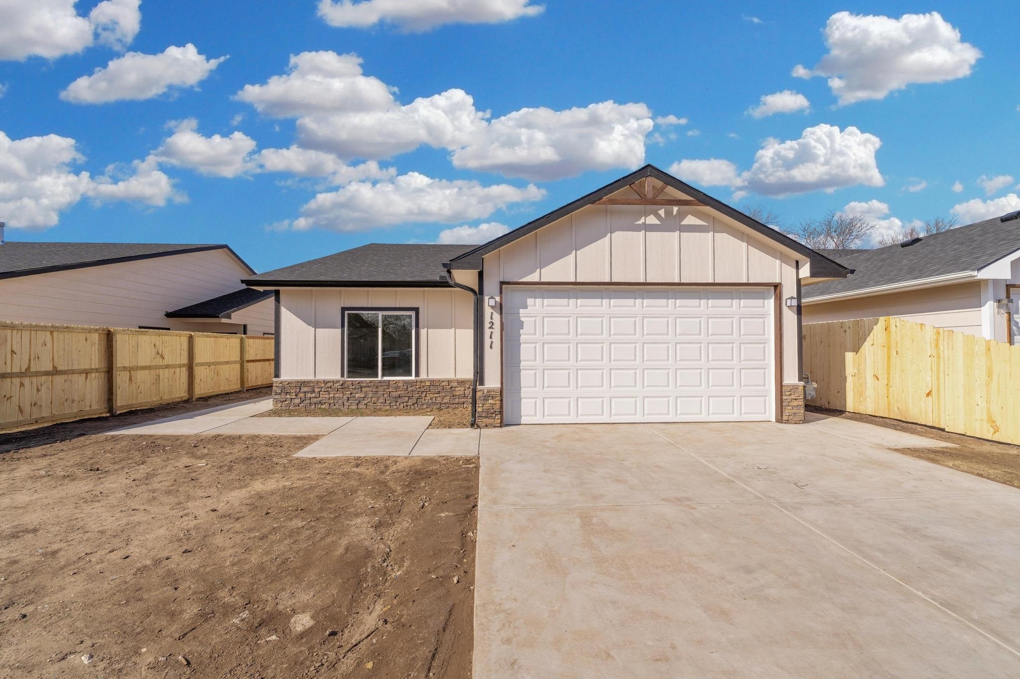 Property Photo: 1211 N Cleveland Ave KS 67214
