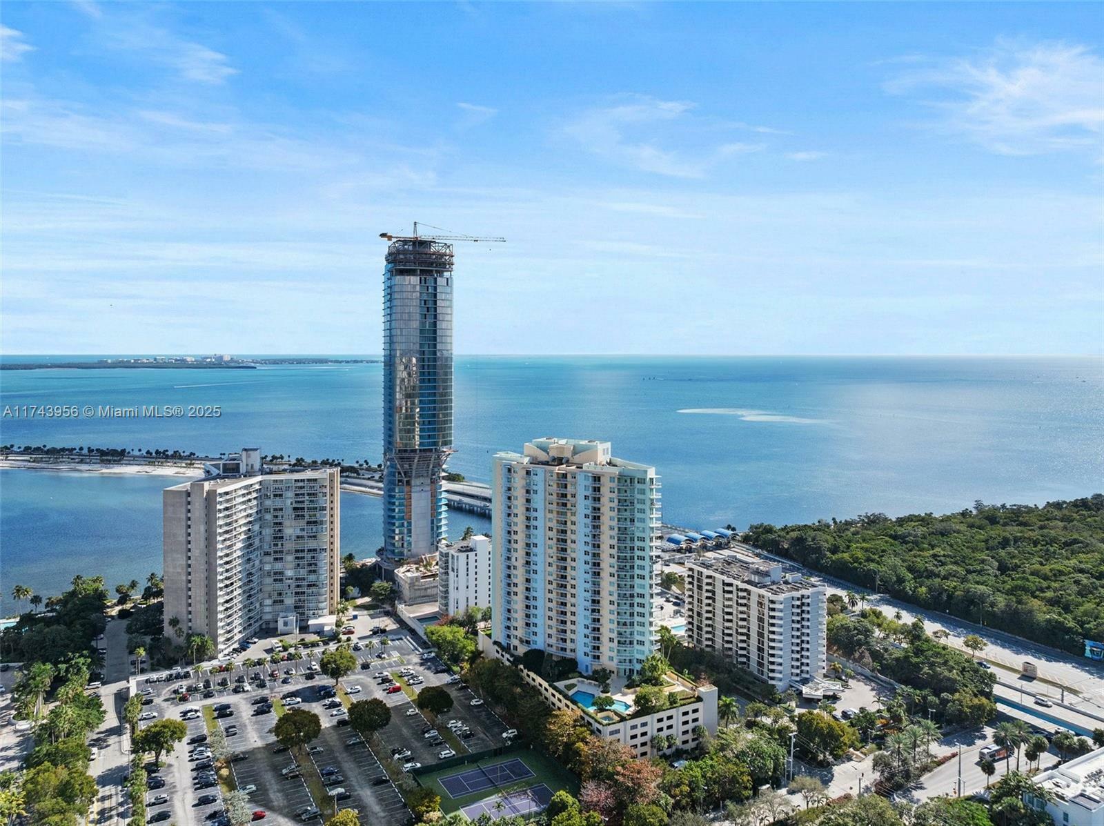 Property Photo:  2475 Brickell Ave 806  FL 33129 