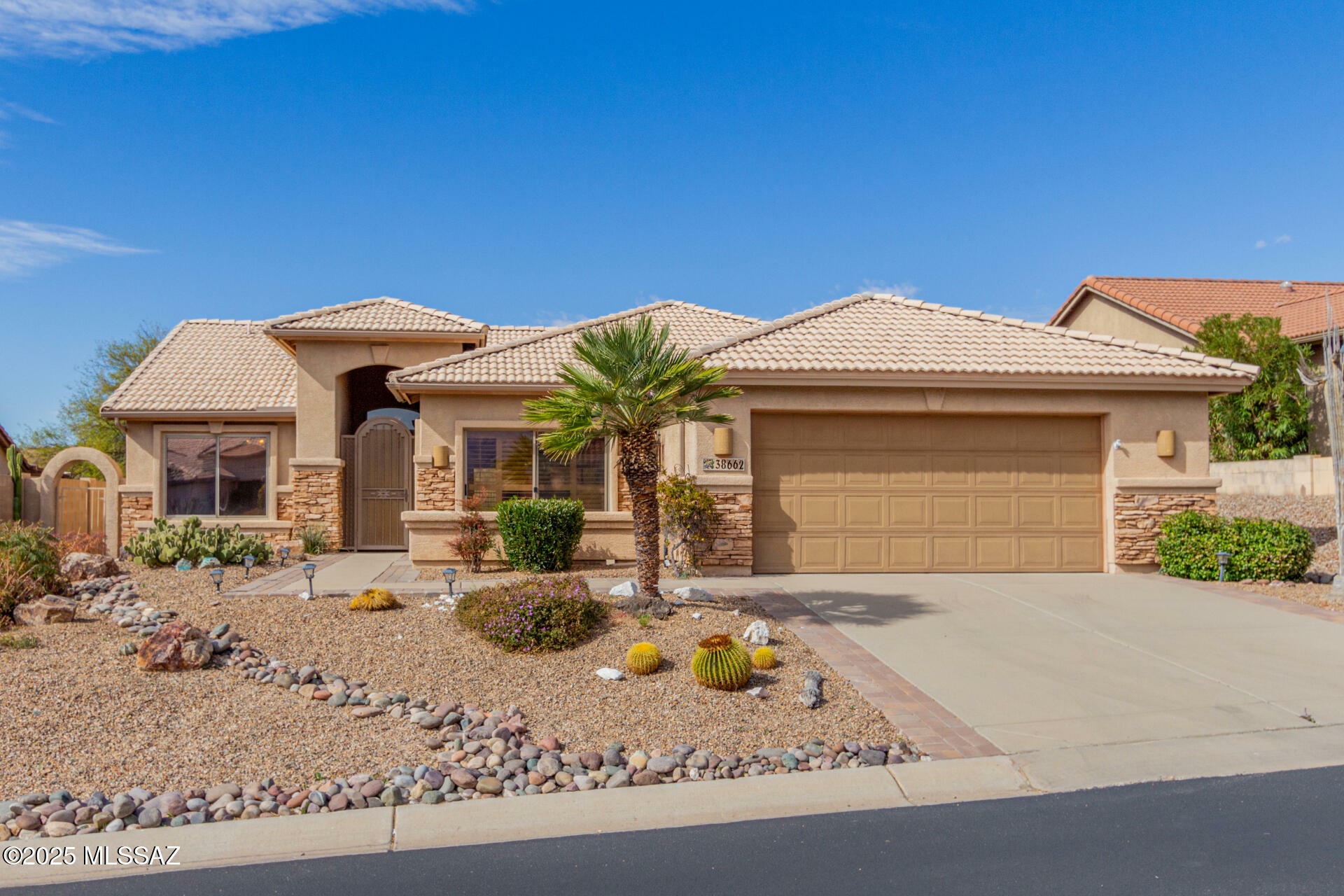 38662 S Sand Crest Drive  Saddlebrooke AZ 85739 photo