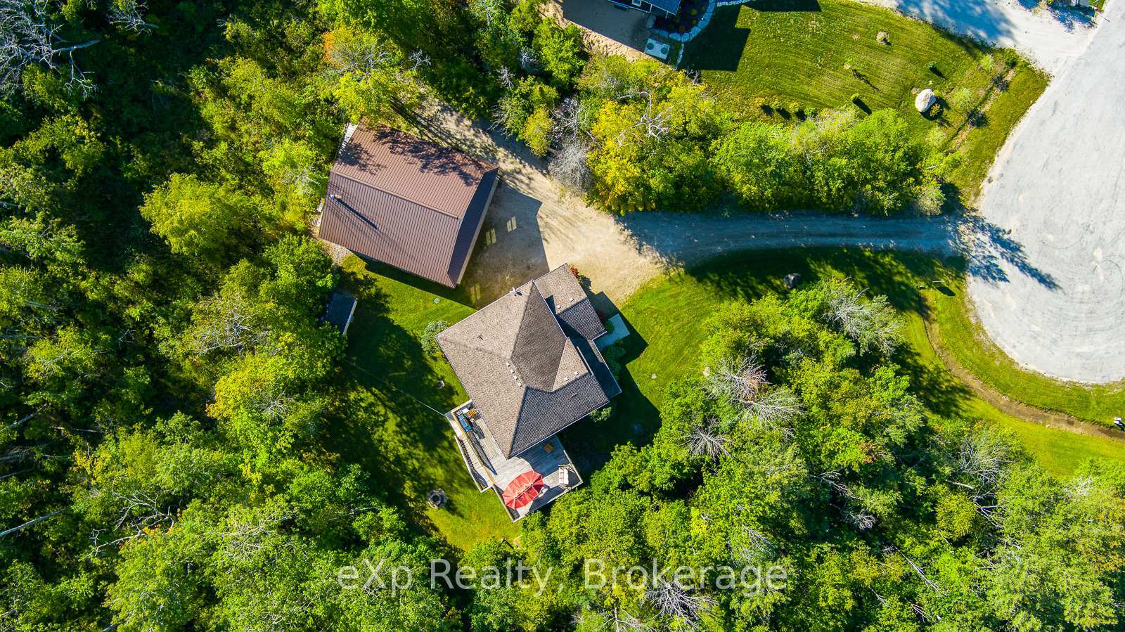 Property Photo: 98 Birch Street ON N0H 2G0