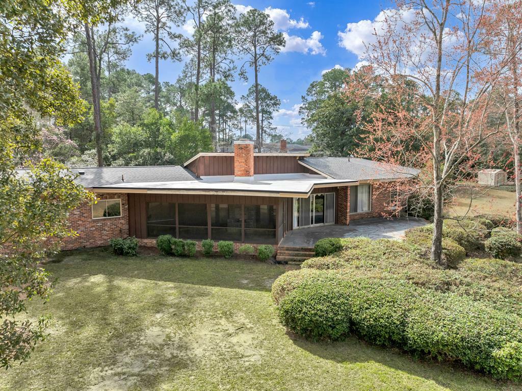 Property Photo:  410 Pinecrest Dr  GA 31707 