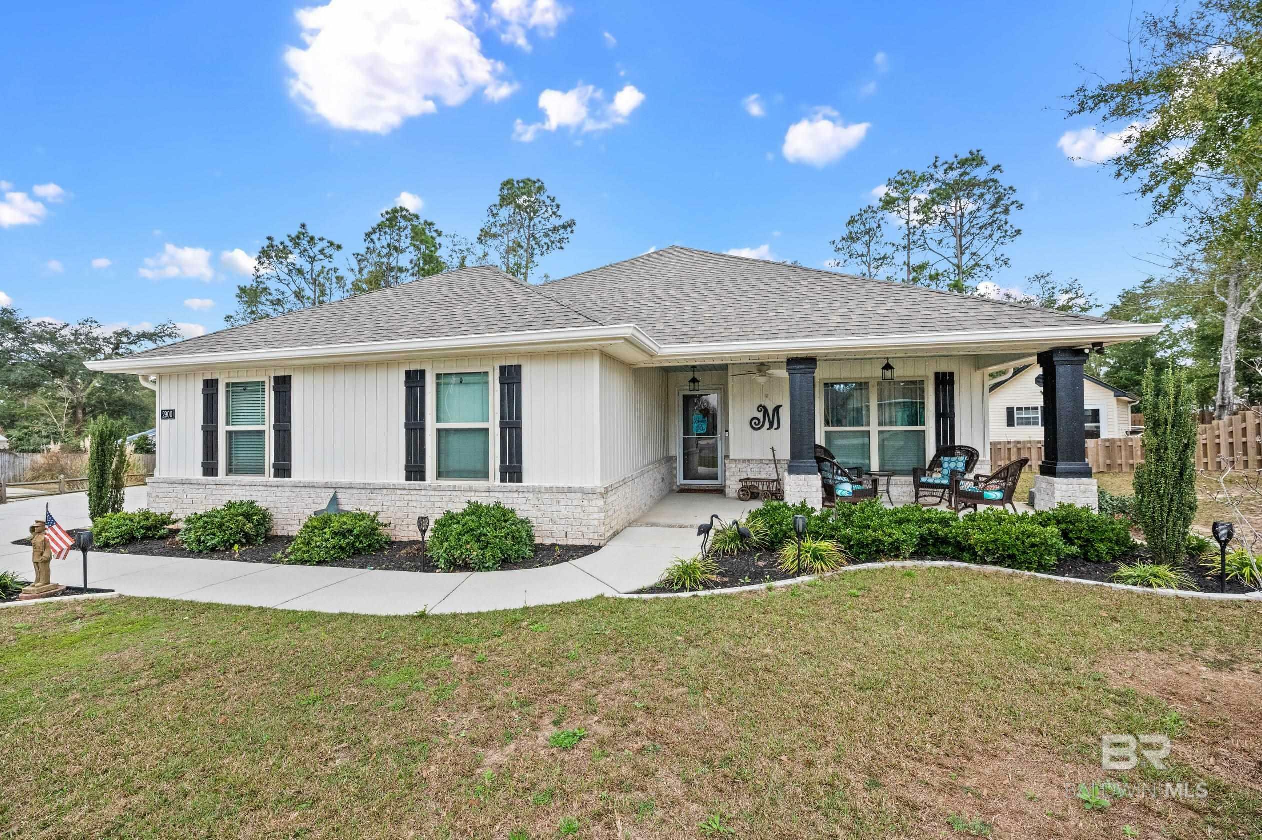 Property Photo:  2900 Panama Circle  AL 36549 