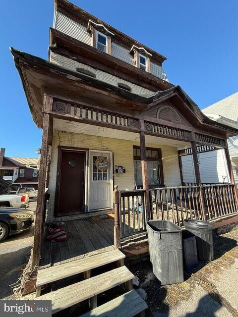 Property Photo:  326 2nd Avenue  PA 16602 