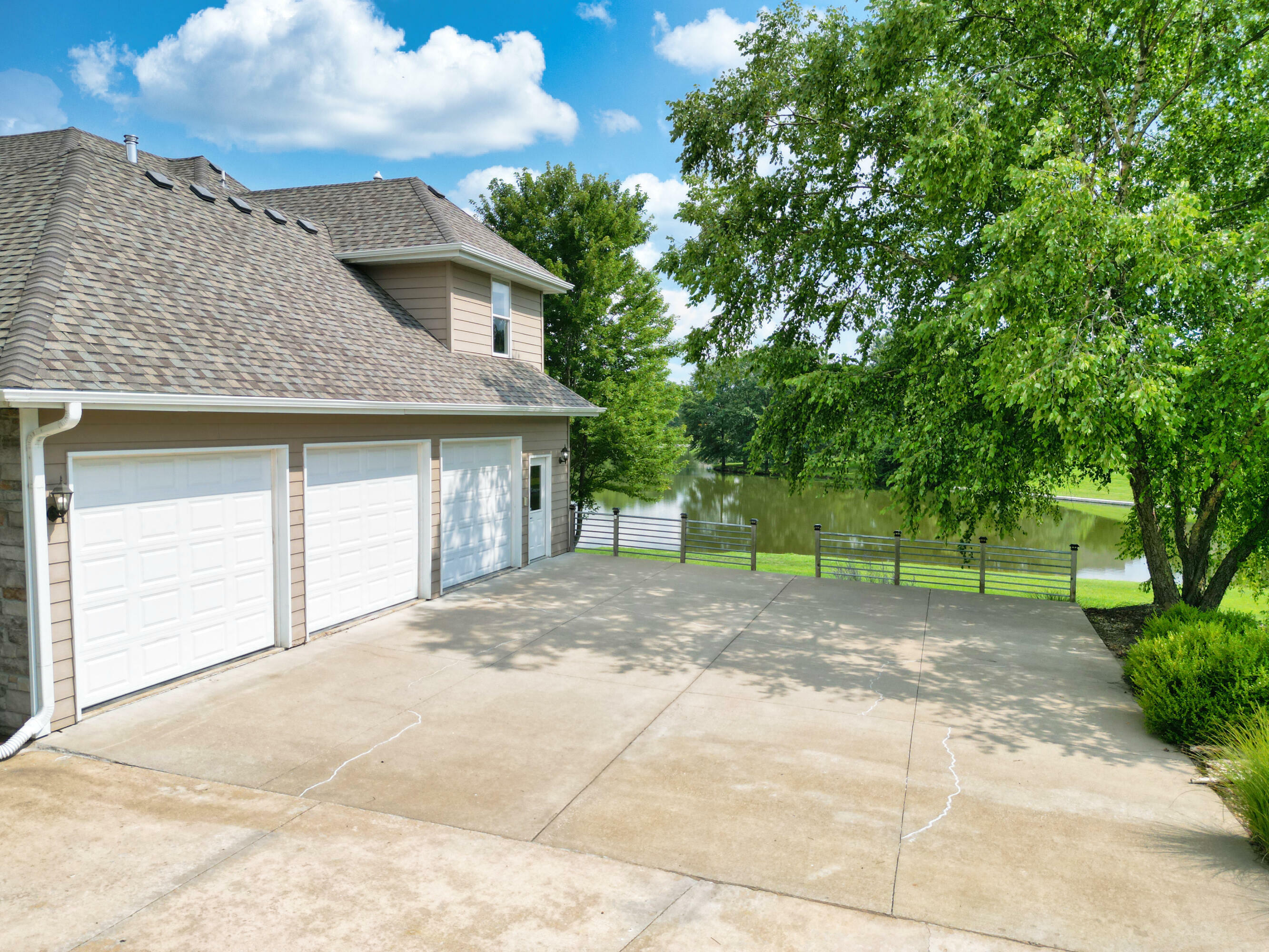 Property Photo:  5409 Bell Flower Ct  MO 65203 