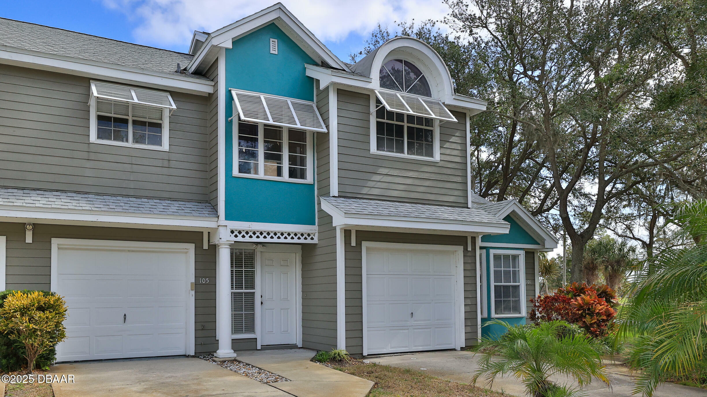 Property Photo: 105 Grand Oaks Circle FL 32114