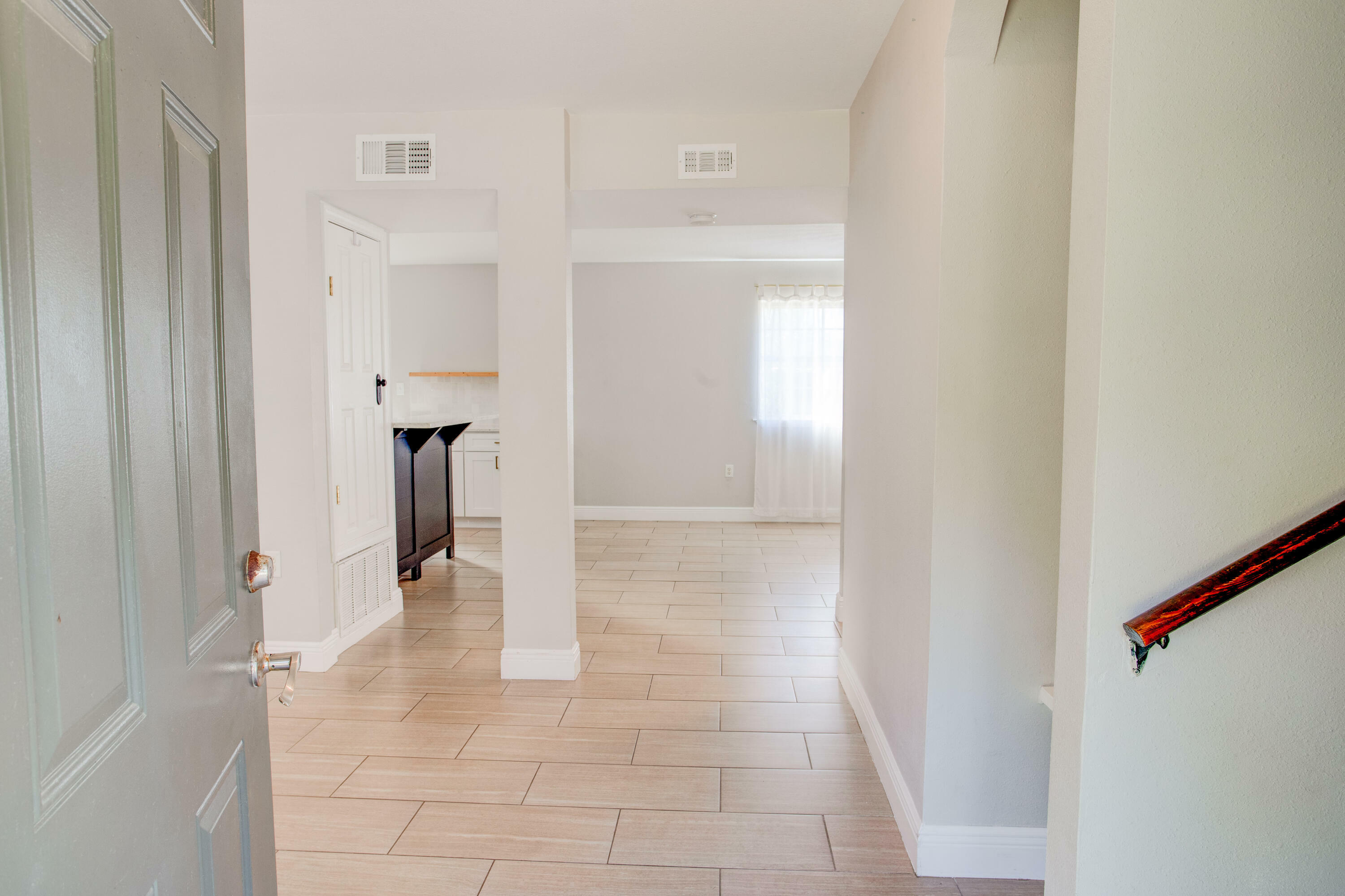 Property Photo: 20 E Casa Loma Drive FL 32569