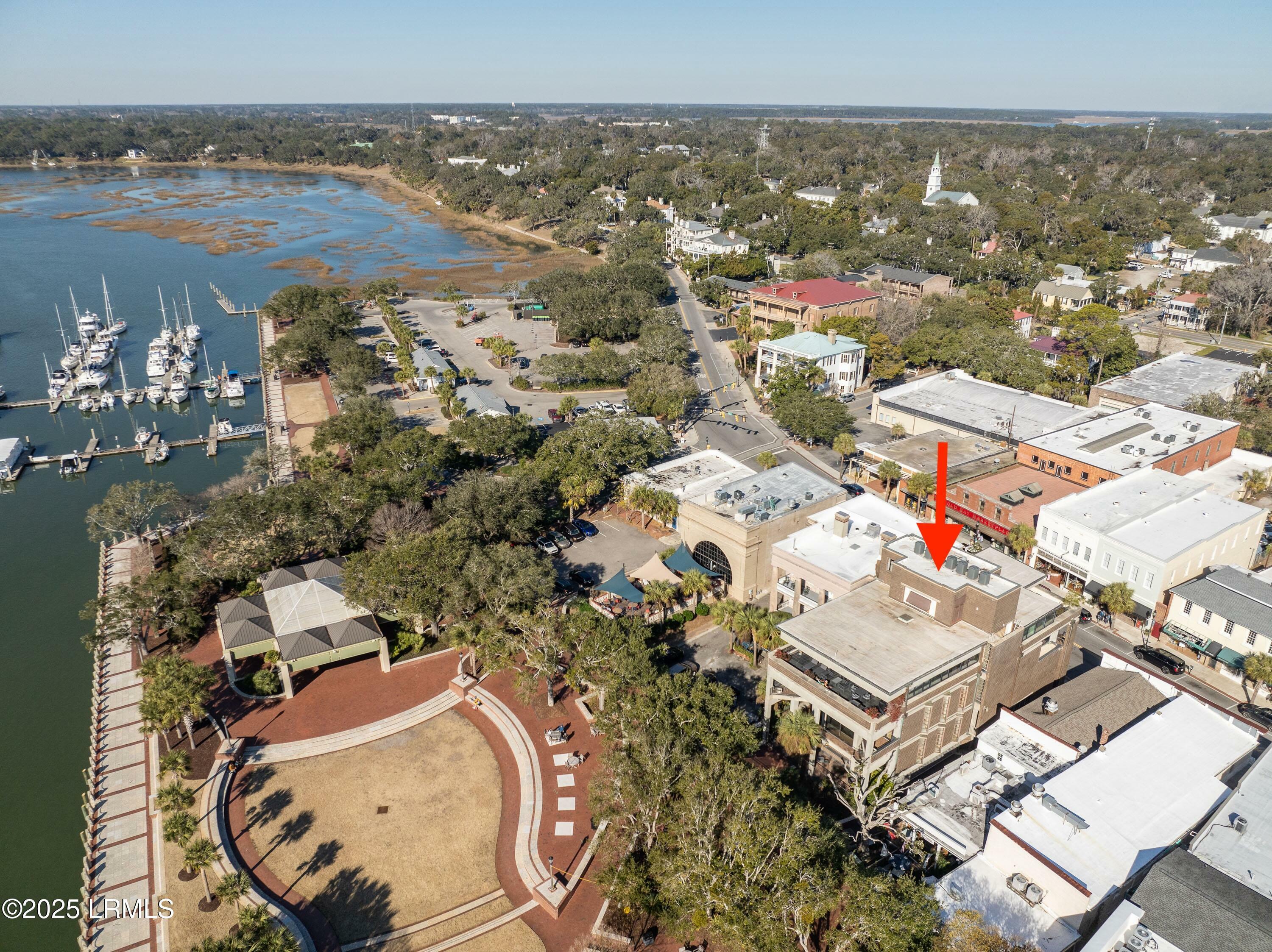 916 Bay Street  Beaufort SC 29902 photo