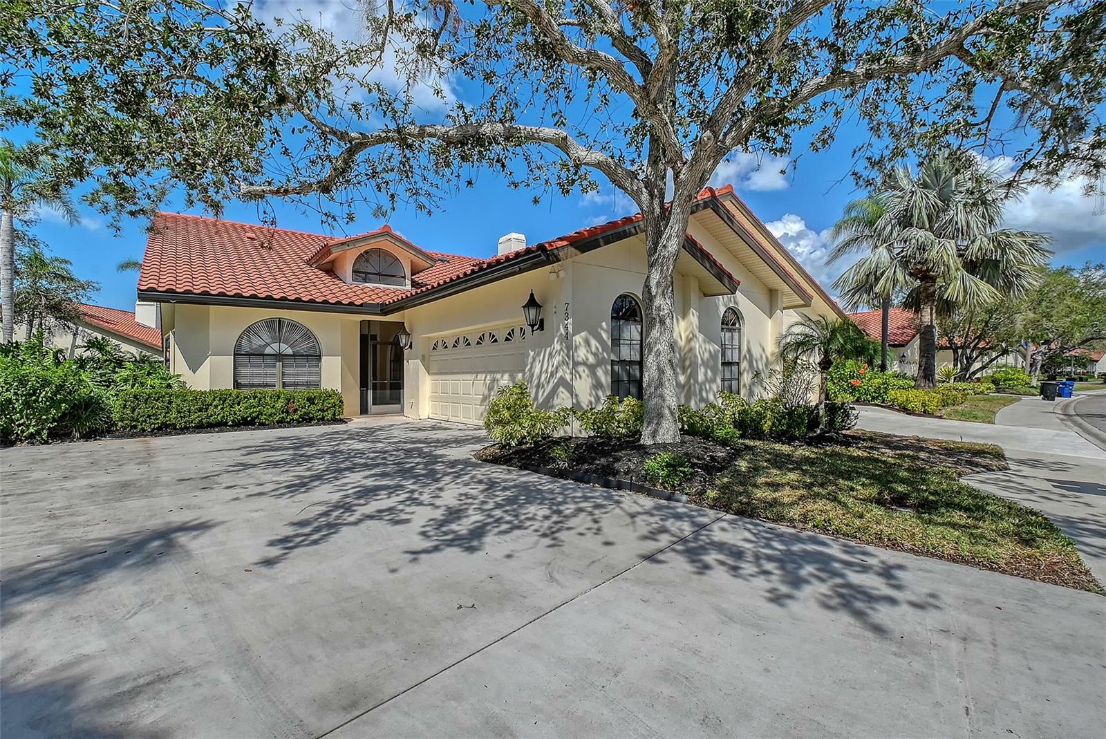 Property Photo: 7344 Villa D Este Drive FL 34238