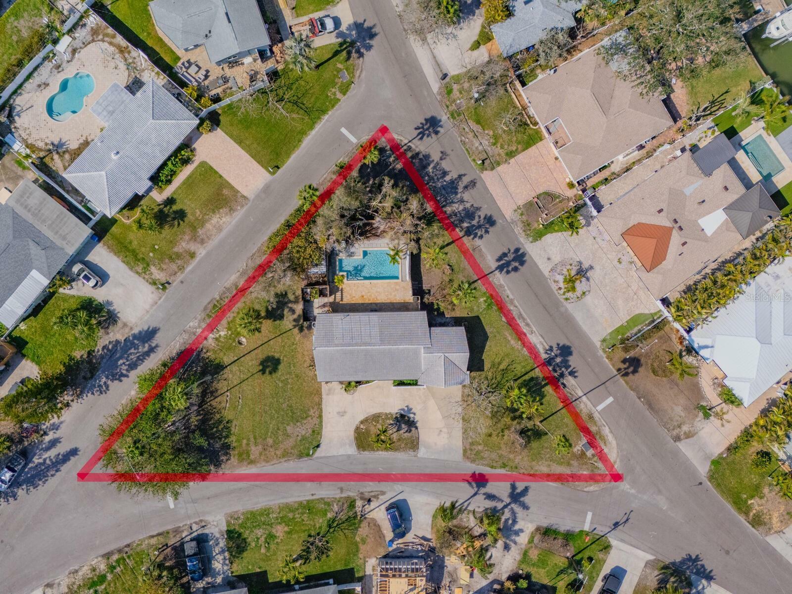 Property Photo:  16312 Redington Drive  FL 33708 