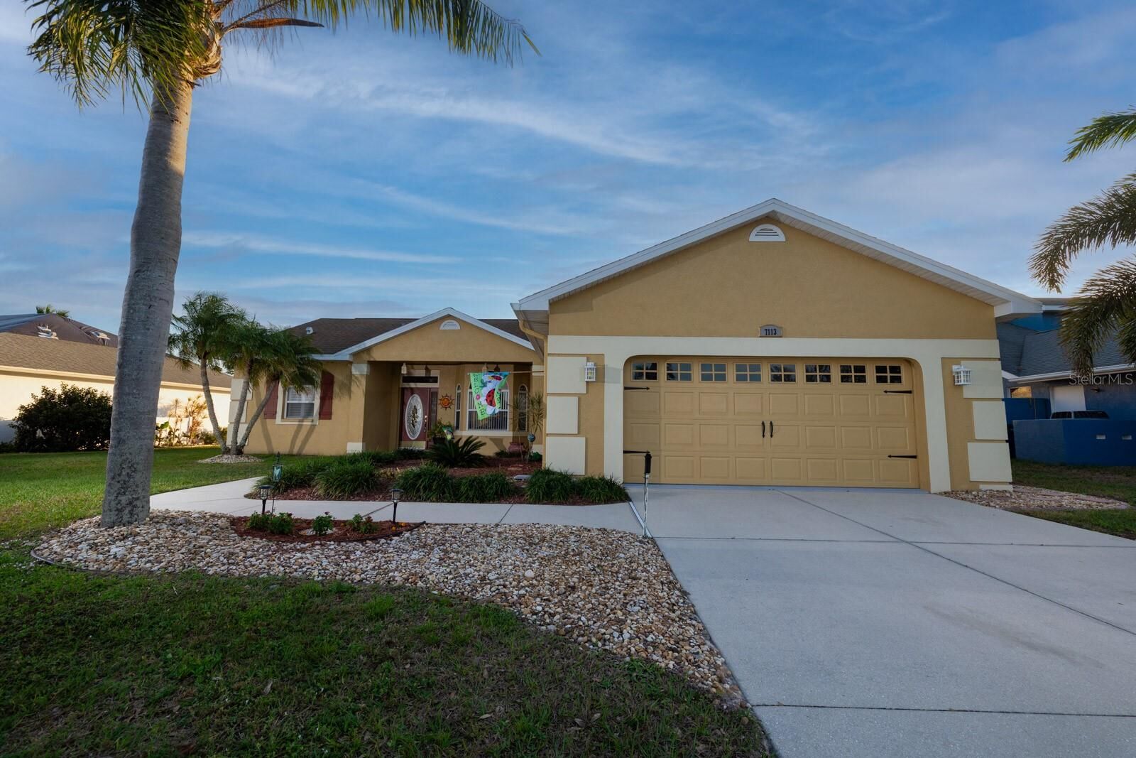 Property Photo: 7113 91st Street E FL 34221