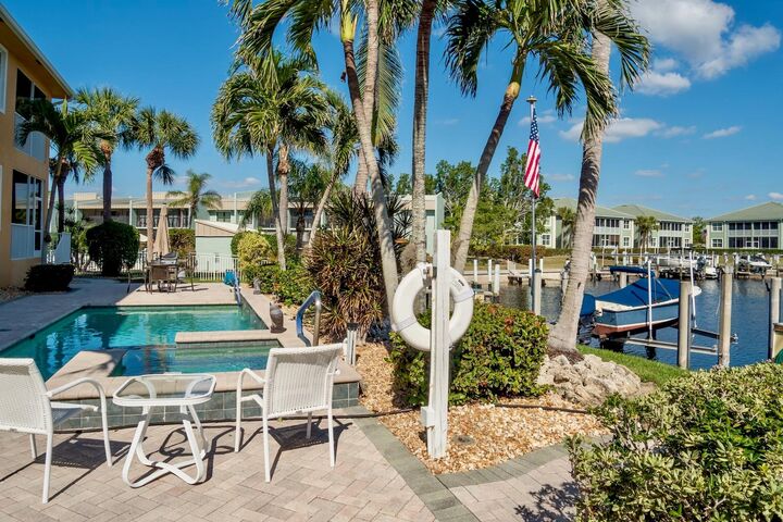 Property Photo:  3216 Purple Martin Drive 121  FL 33950 