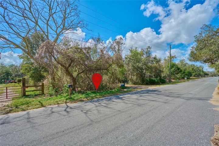 Property Photo:  Huggins Road  FL 33898 