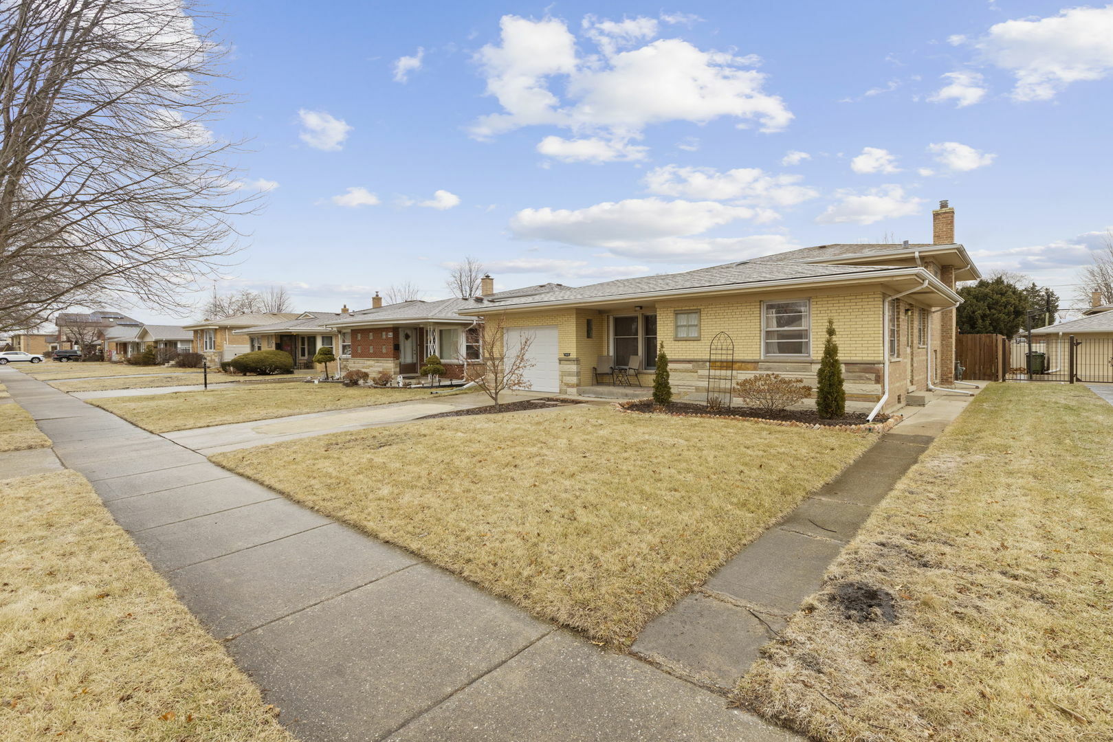 Property Photo:  9605 S Knox Avenue  IL 60453 