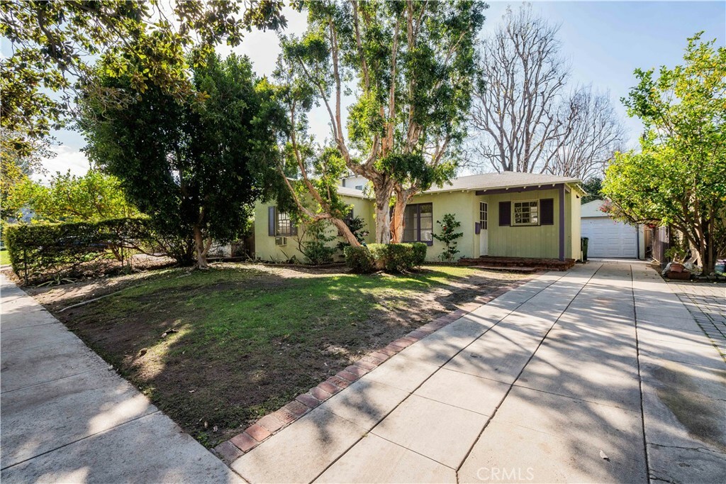 Property Photo:  4317 Babcock Avenue  CA 91604 