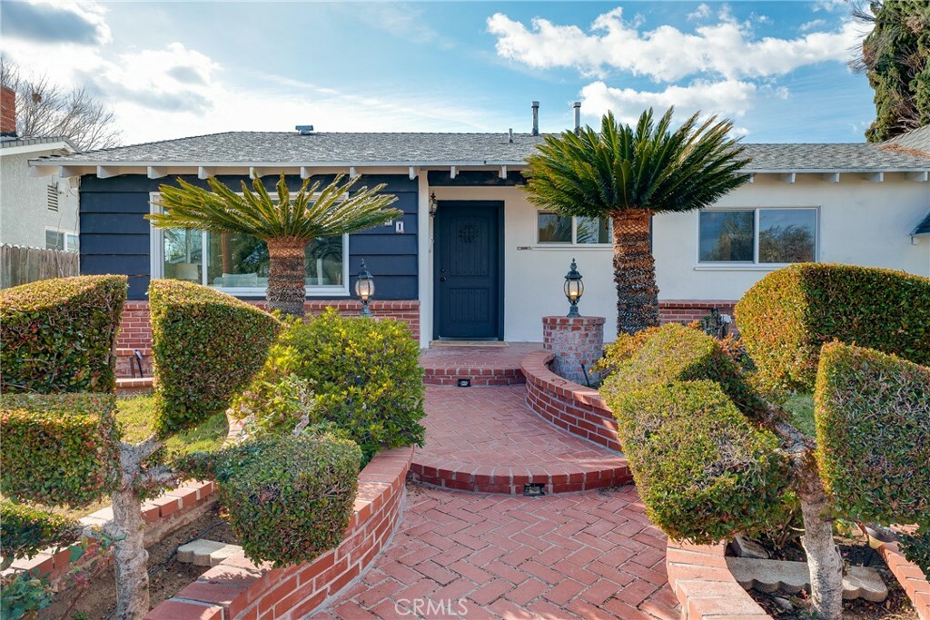 Property Photo:  6901 Fallbrook Avenue  CA 91307 