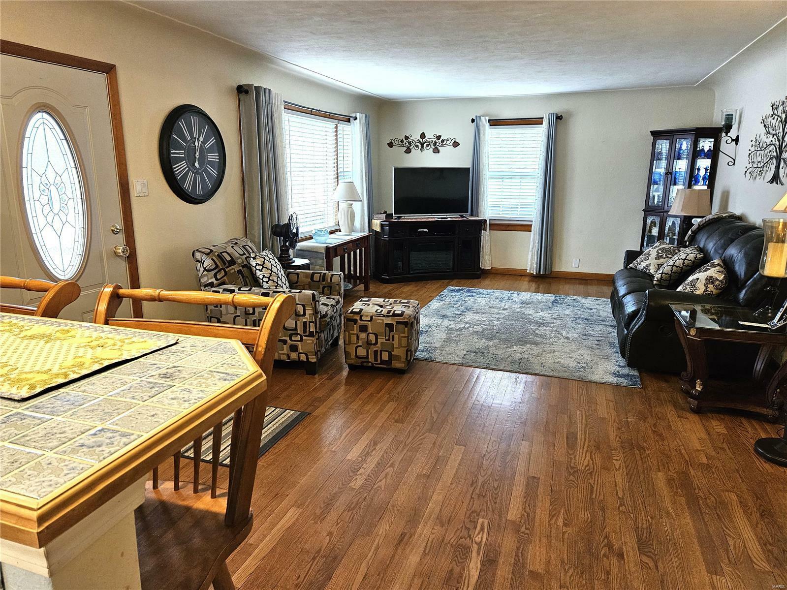 Property Photo:  500 Edgewood Lane  MO 63028 