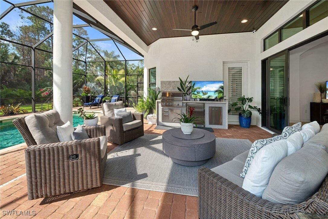 Property Photo: 6231 Brunello Lane FL 34113