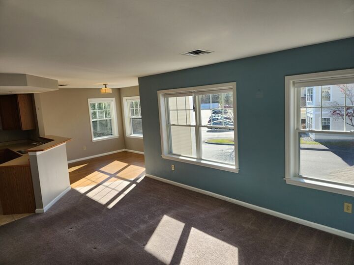 Property Photo: 511 Main St D MA 01450