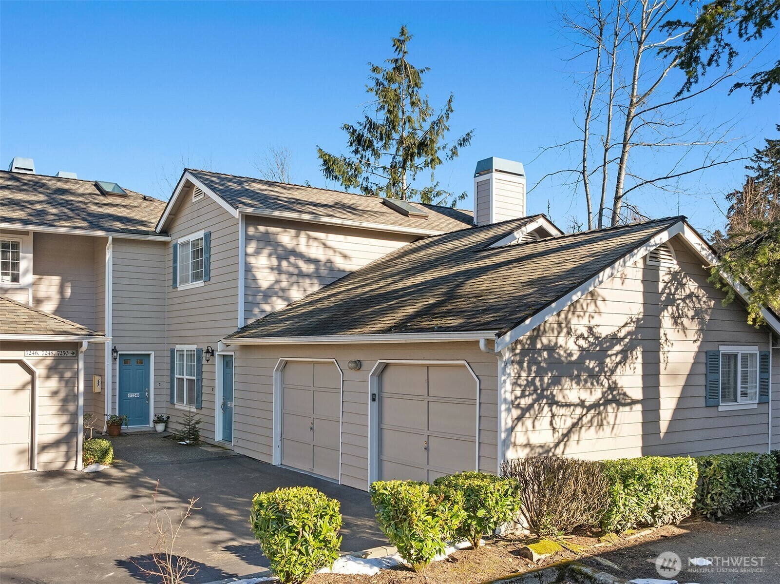 Property Photo:  7248 NE 171st Lane  WA 98028 