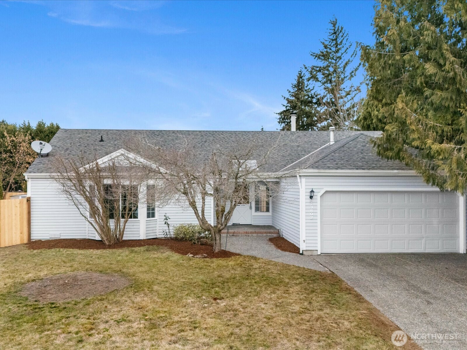 Property Photo:  13802 SE 271st Street  WA 98042 