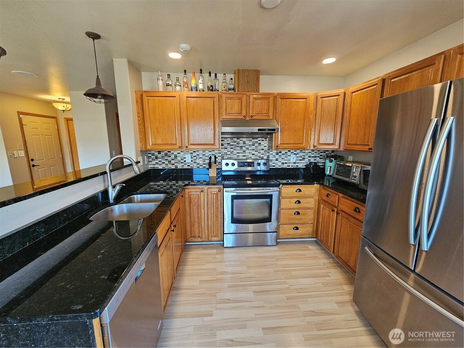 Property Photo: 617 W Horton Way 207 WA 98226