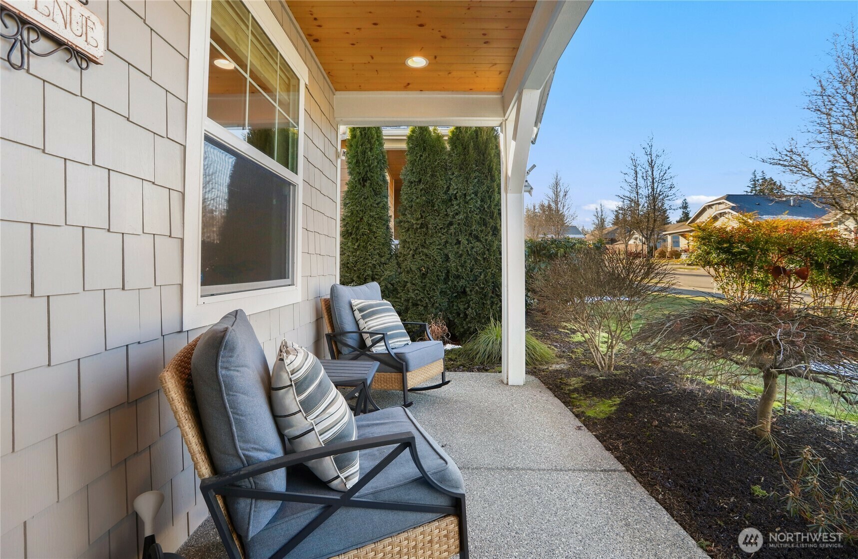 Property Photo:  1056  Chestnut Loop  WA 98274 