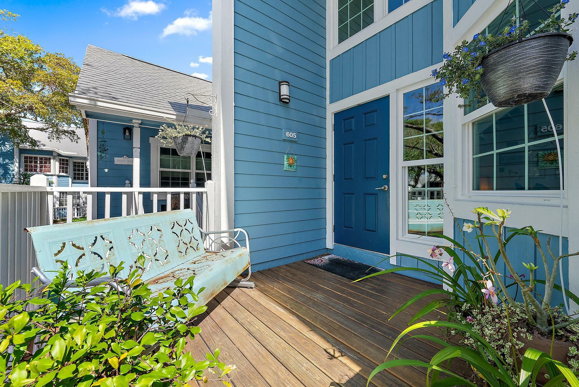 Property Photo:  605 Ocean Dunes Circle  FL 33477 