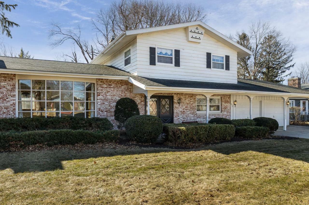 Property Photo: 872 East Lilac Road WI 53511