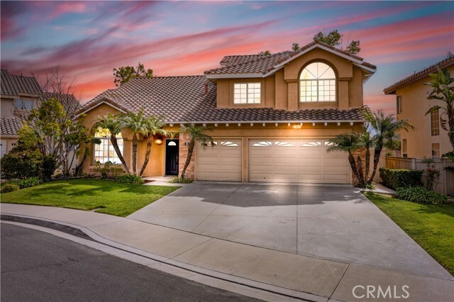 Property Photo: 6 Diamond Gate CA 92656